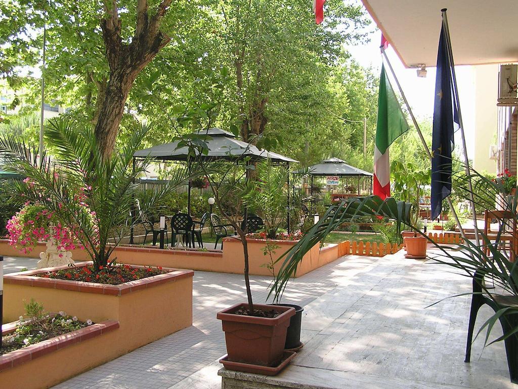 Villaggio Accademia Cesenatico Buitenkant foto