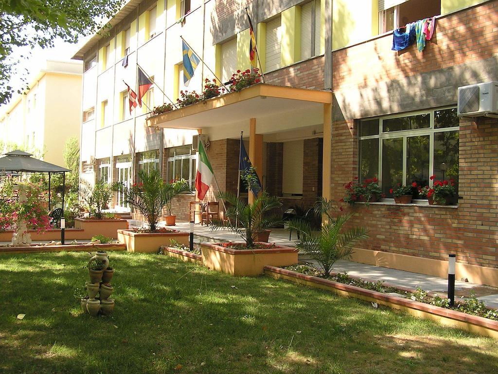 Villaggio Accademia Cesenatico Buitenkant foto