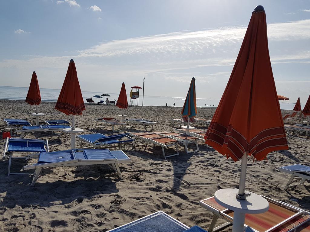Villaggio Accademia Cesenatico Buitenkant foto