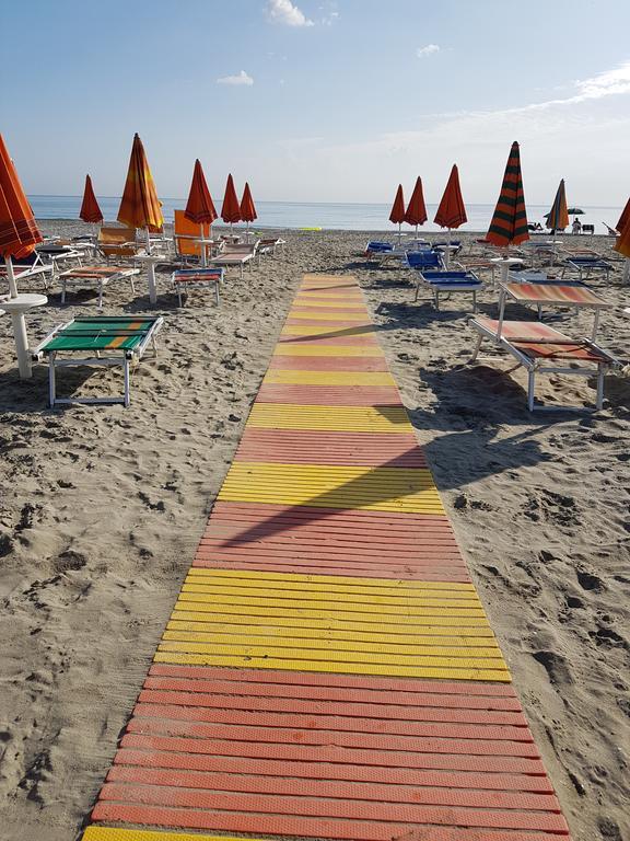 Villaggio Accademia Cesenatico Buitenkant foto